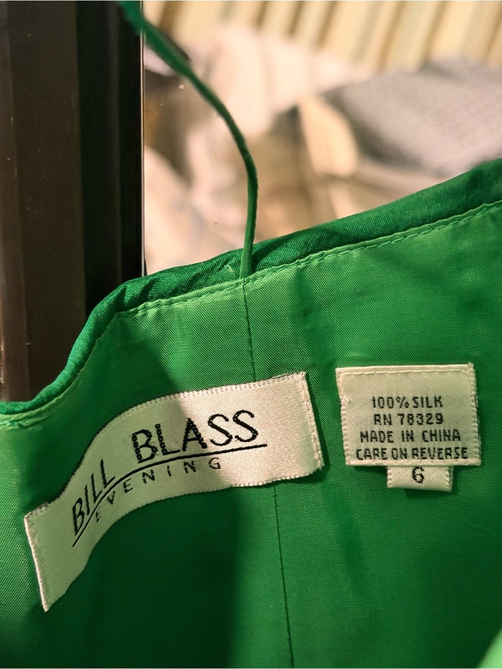 VTG 100% Silk 
Emerald Green Spaghetti Strap Party Dress designer Bill Blass - Picture 3 of 5